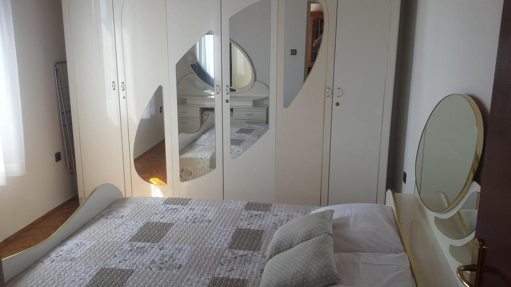 Apartment Golubica 2 Маріна Екстер'єр фото