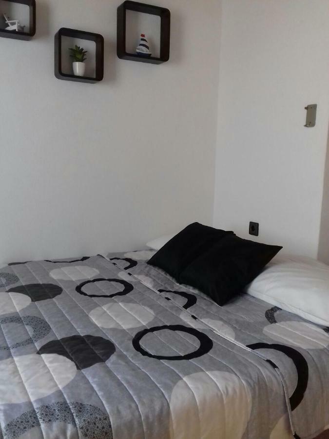 Apartment Golubica 2 Маріна Екстер'єр фото